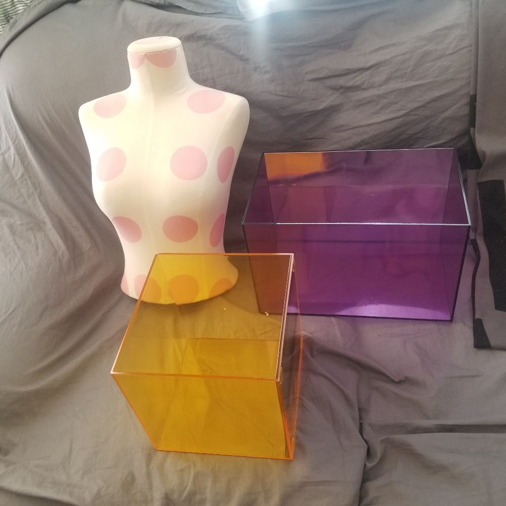 Bundle for Helena